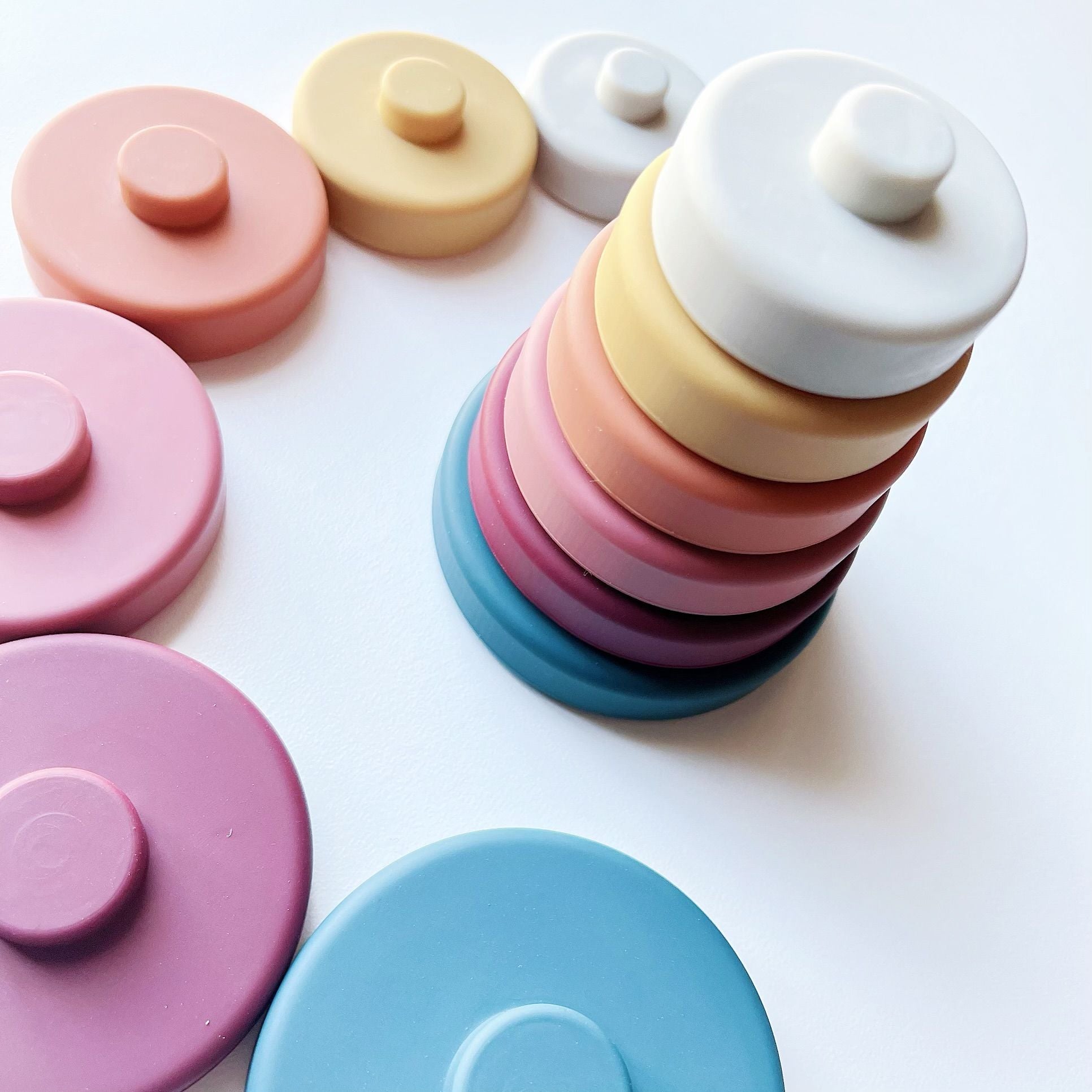 Silicone Round Stacker